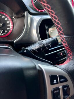 Suzuki Vitara 1.4 Boosterjet A/T 4x4 TOP STAV Aj na splátky - 15