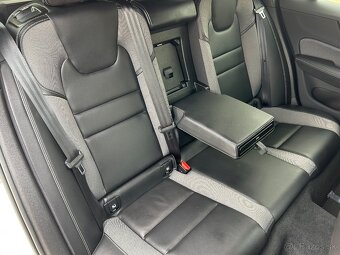 Volvo V60 B4 R-Design - 15
