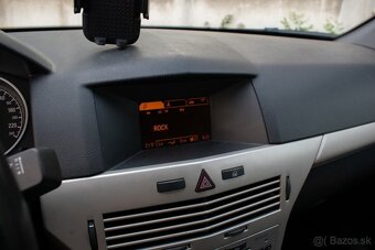 Opel Astra Caravan 1.7 CDTi 110k Essentia - 15