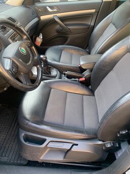 Skoda octavia combi 2.0 tdi - 15