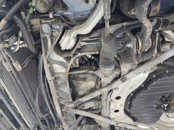 Mercedes-Benz SL 600, V12, částečně rozkraden - 15