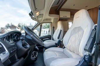 Autokaravan 2022 Bürstner IXEO 726G – Plne vybavený 🚐✨ - 15