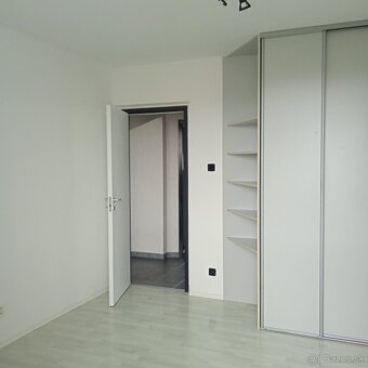 3 - izbový Bauring, stará Sásová, Banská Bystrica - 15