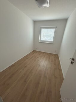 4 izbový rodinný dom na prenájom Sucany/hradiska - 15