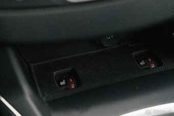 Peugeot 308 2.0 HDi 110kw M6 ALLURE - 15