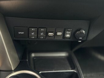 Toyota RAV4 2.2 l D-4D Premium - 15