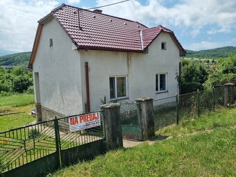 Trojizbový rodinný dom v obci Čakanovce - 15