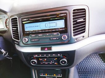Predám Volkswagen Sharan - 15