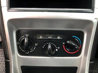 Peugeot 307 SW 1.6 HDI 80 KW, PANORAMA, 7 miest - 15