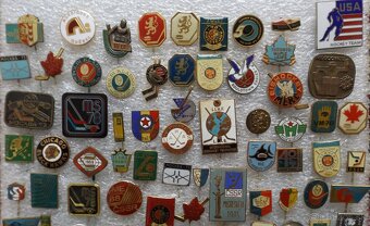 odznaky - vlajky, štátne symboly a iné - 15
