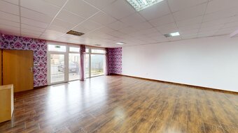 Rodinný dom Chrabrany, hlavná cesta, vhodný aj na podnikanie - 15