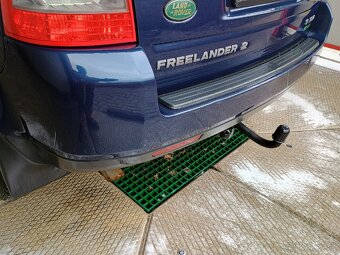 Predám LANDR ROVER FREELANDER 2 - 15