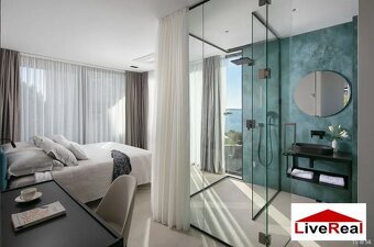 5izb LUXUSNÁ VILA, SUKOŠAN, 15m od mora, bazén, suterén, par - 15