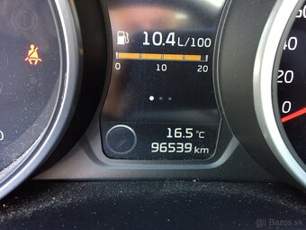 Kia Sportage 2.0 CRDi 4WD Silver  11 990 €   /   97200km - 15