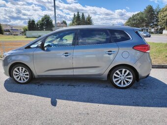 Kia carens 1.7 CRDi - 15