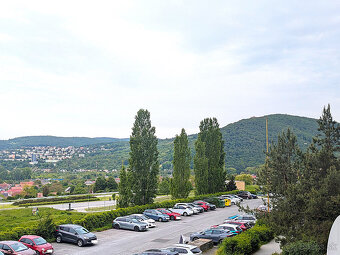 Pekný 1 i. Ťahanovce, Aténska, 4p, Lo, čiast. rekon., voľný - 15