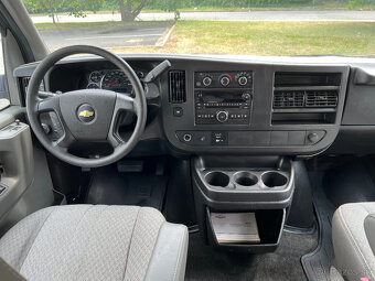 Chevrolet Express 6.0 V8, 1.majitel, 8 míst, 41 000 km - 15