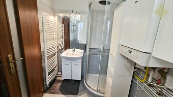 PREDAJ – štýlový 2-izbový byt po rekonštrukcii v tehlovej by - 15