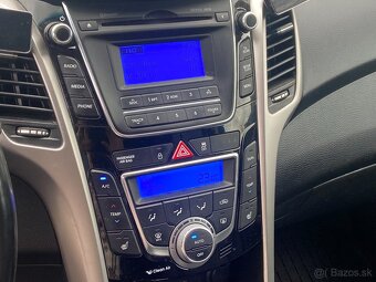 Hyundai i30 CW 1.6i MPI, 88kW, M6 - 15
