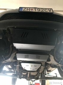 MITSUBISHI L200 2,5 DID - 15