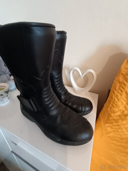 Predám dámsku kombinézu, prilbu, topánky ... - 15