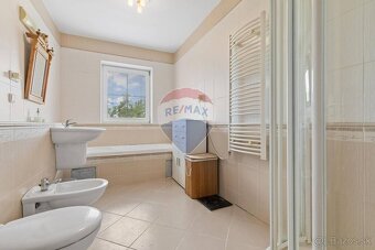 NA PREDAJ : Rekreačný dom 108 m2, pozemok 817 m2, Nová Dedin - 15