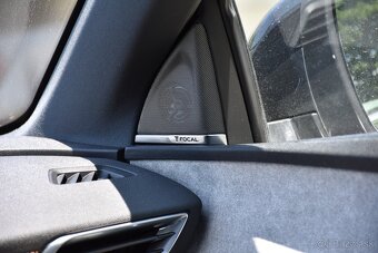 Peugeot 5008 2.0 BlueHDi 180k EAT8 GT 7_MIESTNE SR 2021 DPH - 15