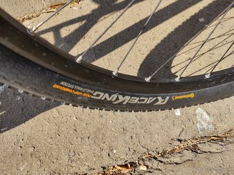 [09]  Horský bicykel Focus Black Forest 29r 2.0 (2013) - 15