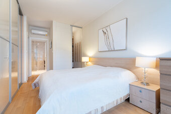 LUXUSNÝ 4 IZB BYT (Penthouse) s TERASOU s VÝHĽADOM na MESTO - 15