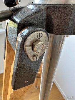 Drevený statív (Meopta/Pentacon) - robustný a stabilný - 15