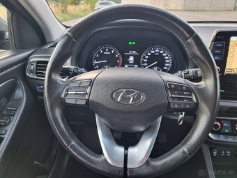 Hyundai i30 Combi 1.4 Benzín 74kw - 15