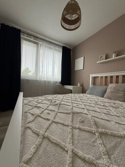 Moderne kompl. zrekonštruovaný 4i byt s loggiou - Hrobákova - 15