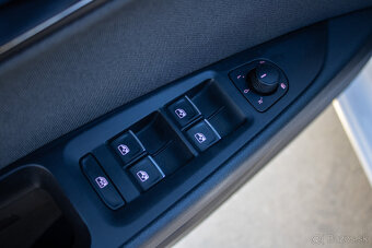 aj NA SPLÁTKY Seat Leon 1.4 TSI benzín - 15