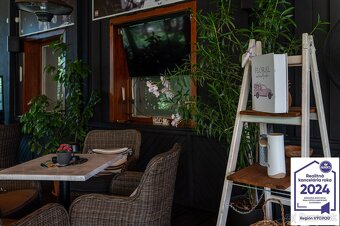 Odstúpenie prevádzky "KAVIAREŇ CLUB K2" na Štúrovej ulici - 15