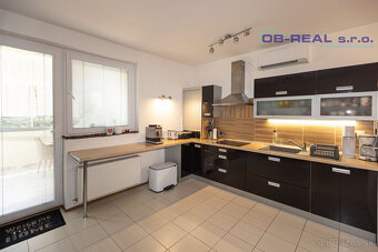 Predaj rekonštr. 5izb RD 240m2, parková úprava, pozemok 198m - 15