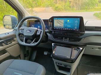 Ford Tourneo Custom V710 L1 Active 4x4 125kW/170PS Nové CZ - 15
