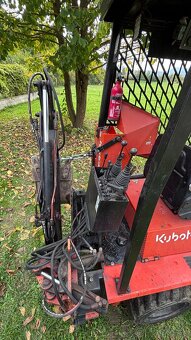 Mininakladač s podkopom KUBOTA - 15