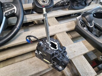 Diely interiéru Jeep Grand Cherokee WK2 2017 Summit - 15