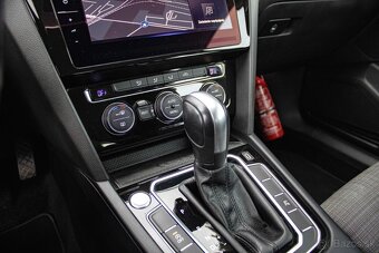 Volkswagen Passat Variant 1.6 TDI 88Kw - 15