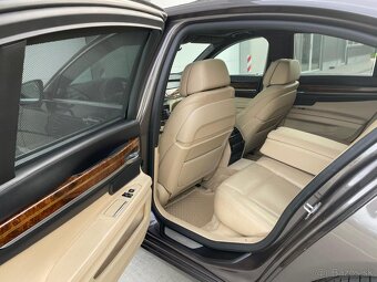 BMW Rad 7 740Xd F01 X-drive Facelift - 15