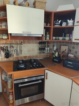 Predam kuchynsku linku so spotrebičmi - 15