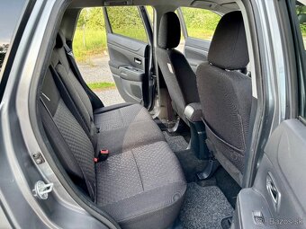 Mitsubishi ASX 1.6 MIVEC Inform BENZÍN - 15