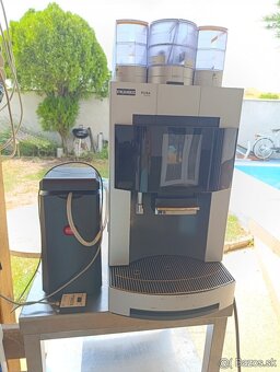 Profi kávovar Franke Pura + chladnička Nivona + filter - 15