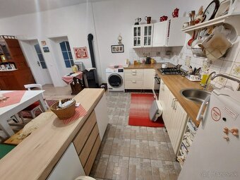 Výrazne znížená cena 4 izbový rodinný dom v Tomášikove - 15