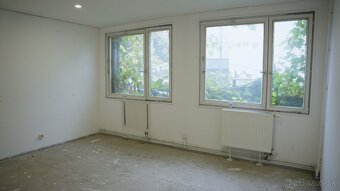 NA PRENÁJOM OBCHODNÉ PRIESTORY V CENTRE PRIEVIDZE - 15