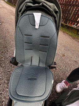 Joolz Hub+ (športový kočík + vanička+ britax romer vajíčko) - 15