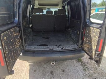 Predám VW Caddy Maxi 1.6TDi, 75kw, manuál 5 stup - 15