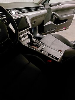 VW Passat Variant 2.0 TDI BMT Business Comfortline DSG (B8) - 15
