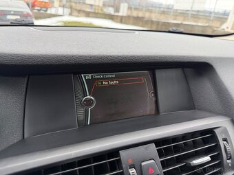 BMW X3 xDrive28i 245k A/T - 15