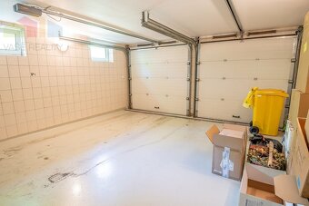 Krásny 7-izbový dom, 328 m² + 1389 m² pozemok, Trebostovo, o - 15